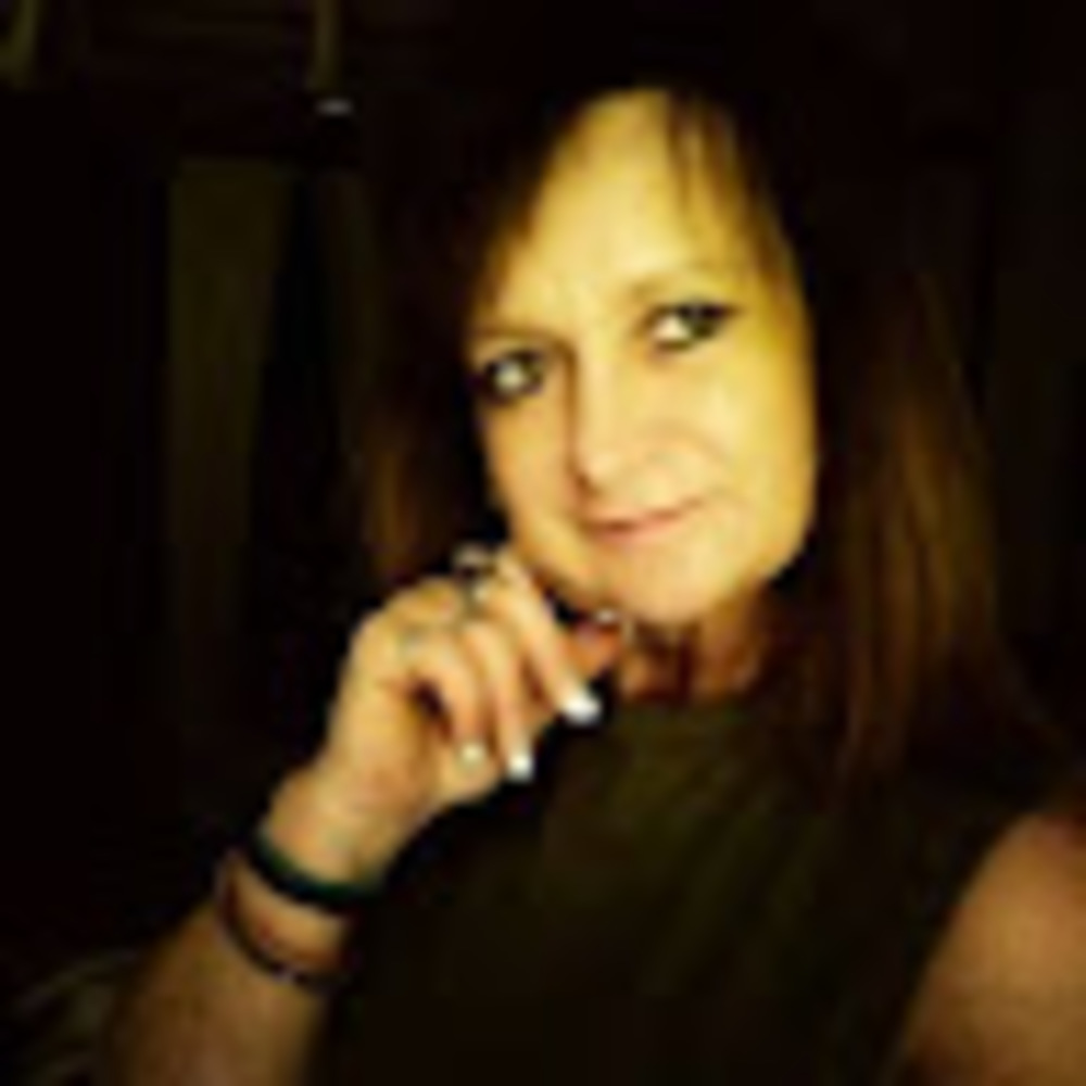 Meet your Posher, Angie